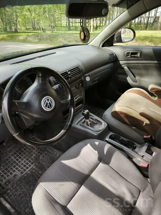 Volkswagen Passat 2004 photo 5