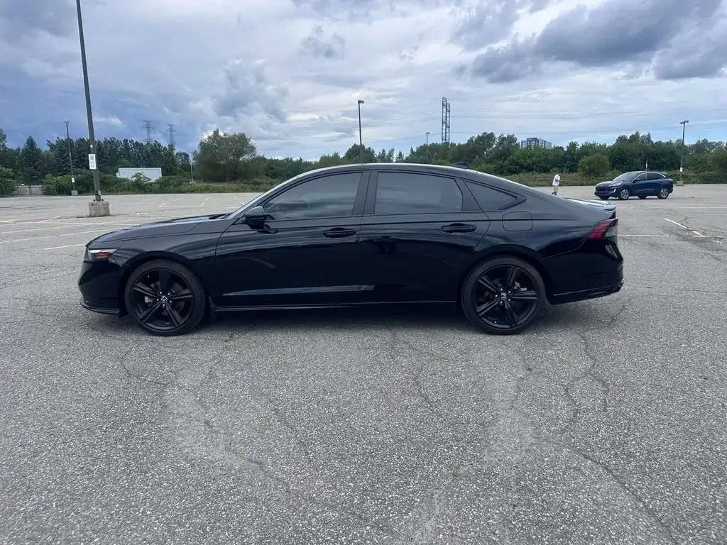 Honda Accord 2025 photo 2