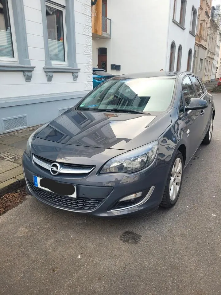 Opel Astra J