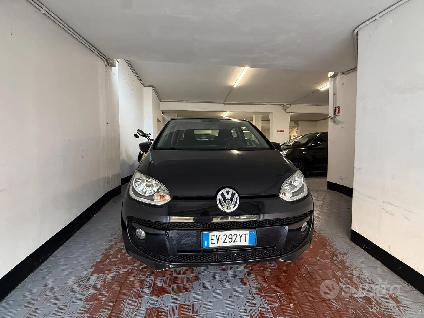 Volkswagen Up 2014 photo 3