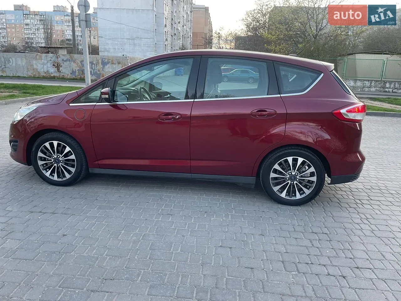 Ford C-Max 2017 photo 2