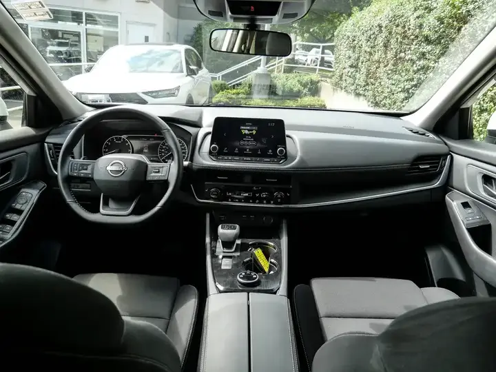 Nissan Rogue 2025 photo 5