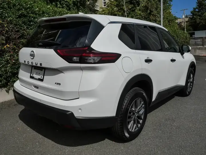 Nissan Rogue 2025 photo 4