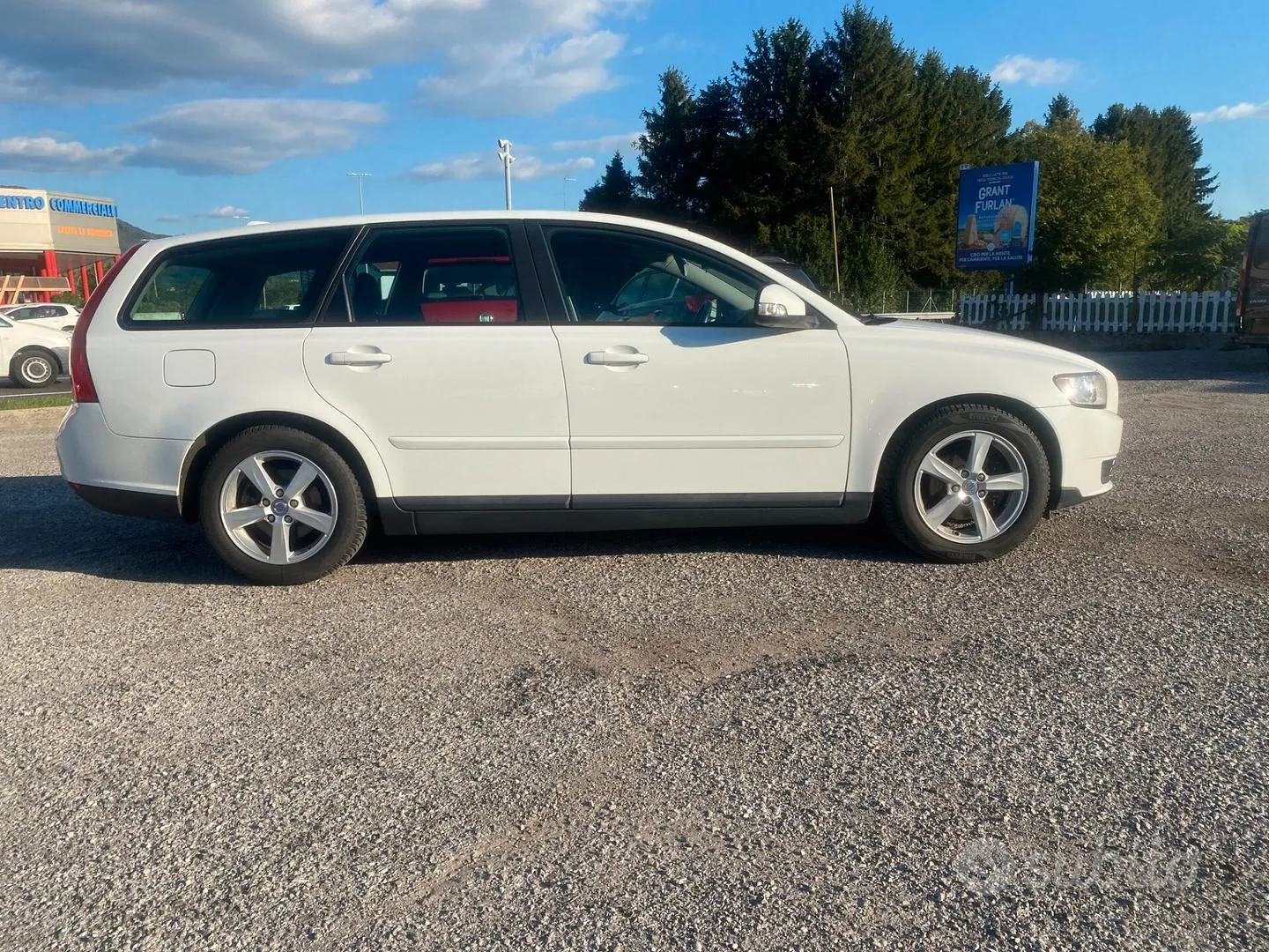 Volvo V50 2009 photo 4