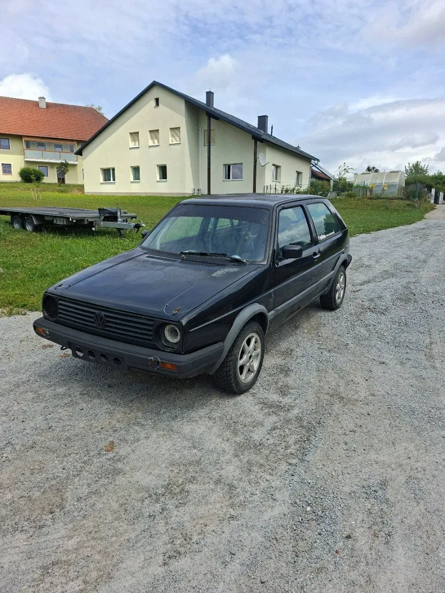 Volkswagen Golf 1990 photo 2