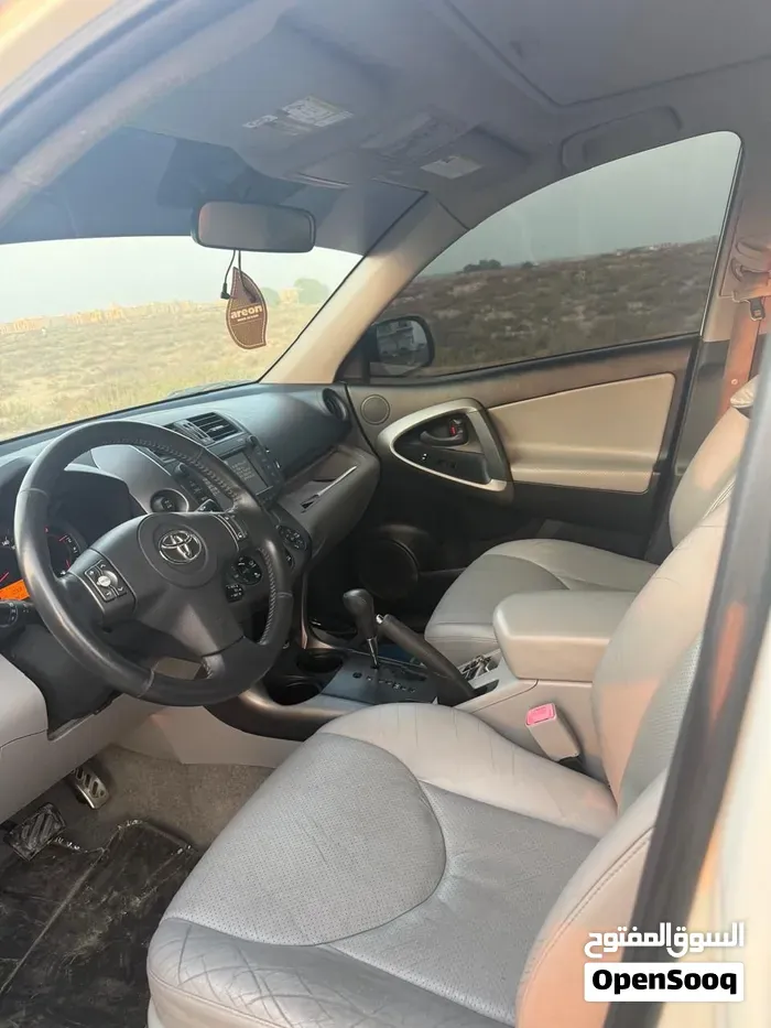 Toyota Rav 4 2010 photo 3