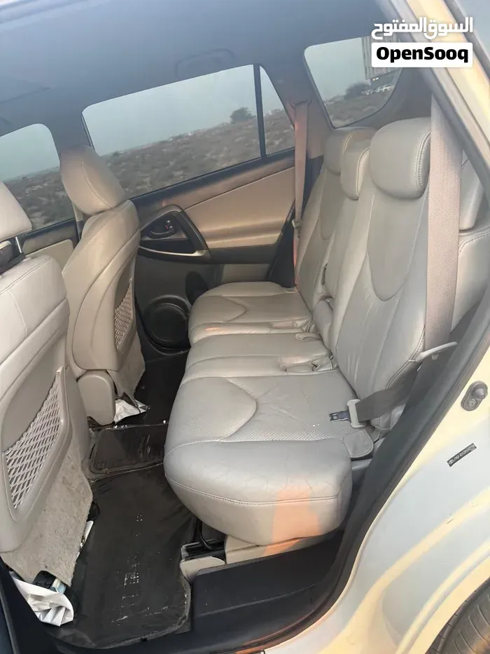 Toyota Rav 4 2010 photo 4