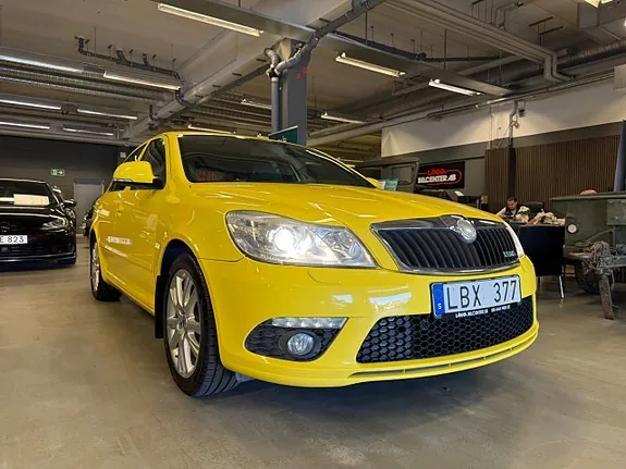 Skoda Octavia Rs 2011 photo 5