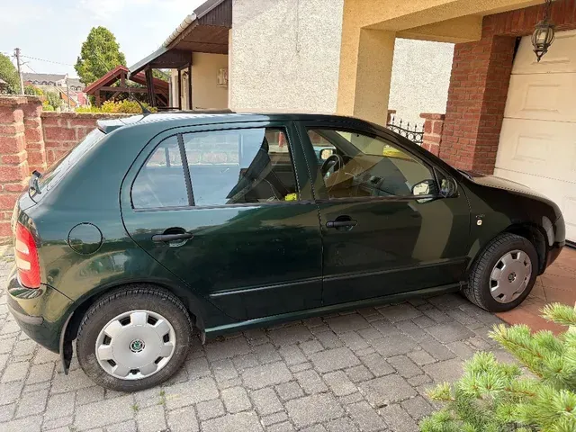 Skoda Fabia 2000 photo 2