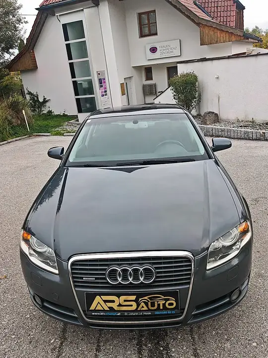 Audi A4 2005 photo 2