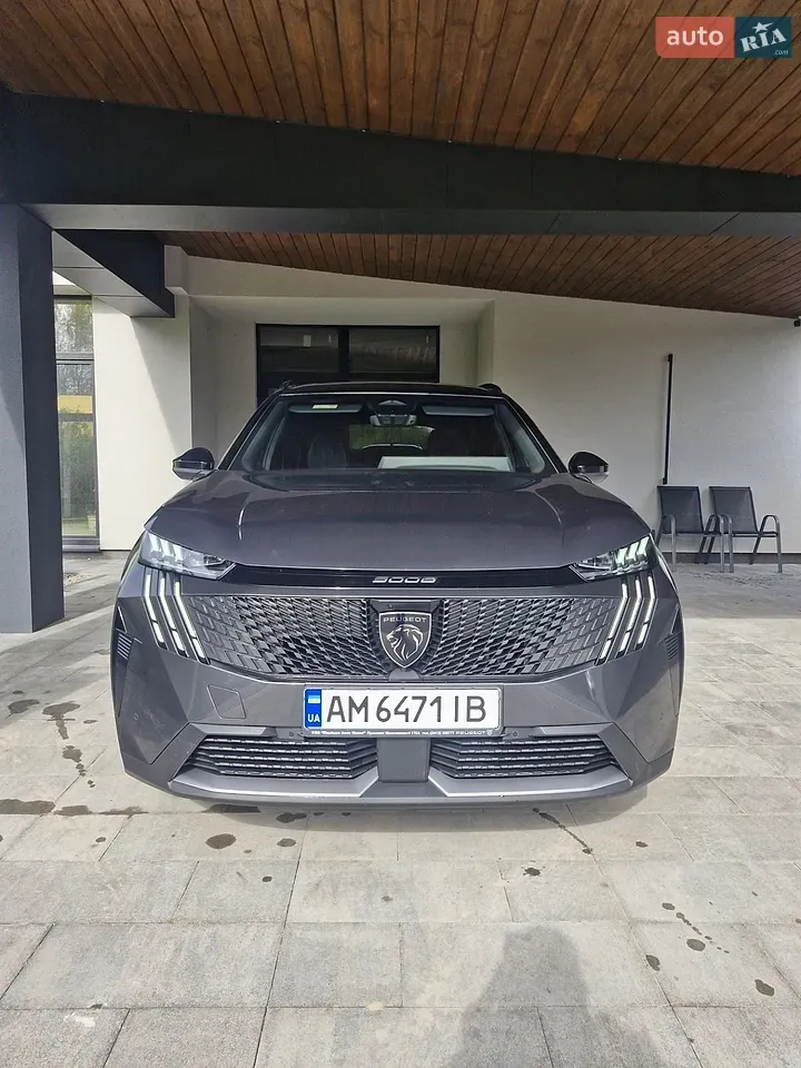 Peugeot 5008 2025 photo 2