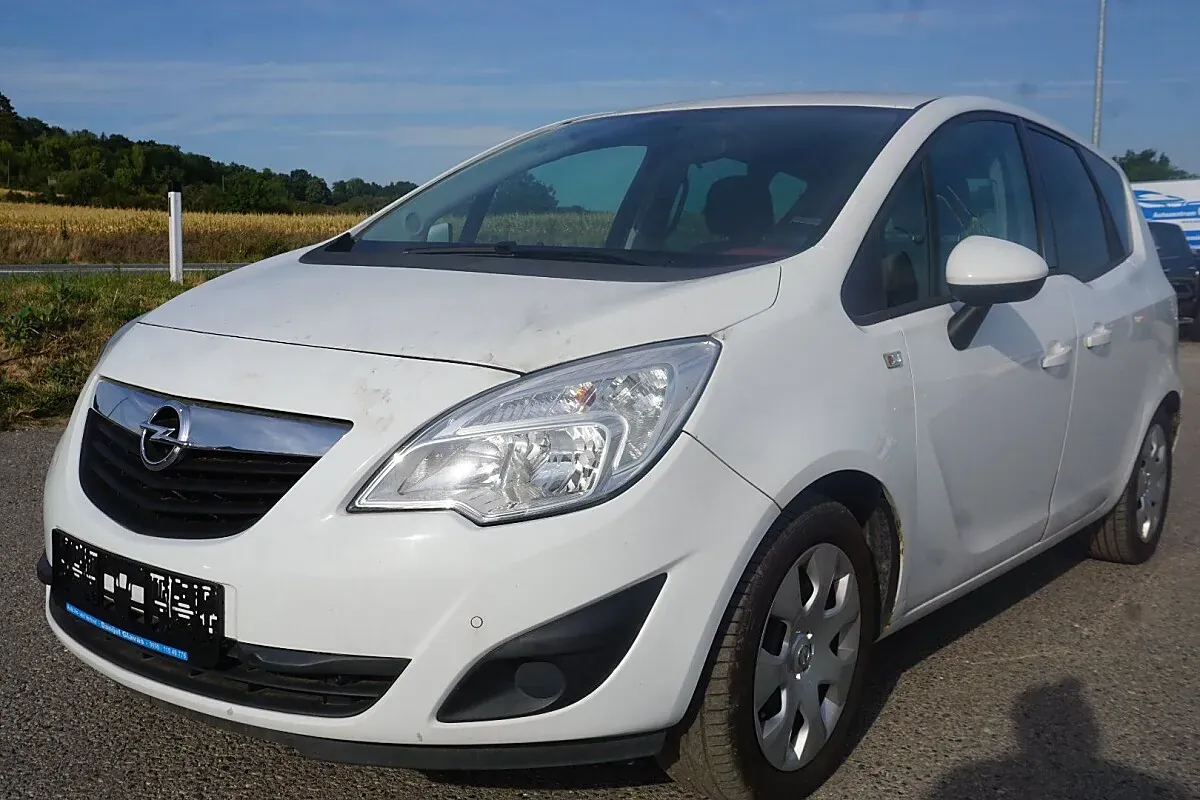 Opel Meriva 2010 photo 2