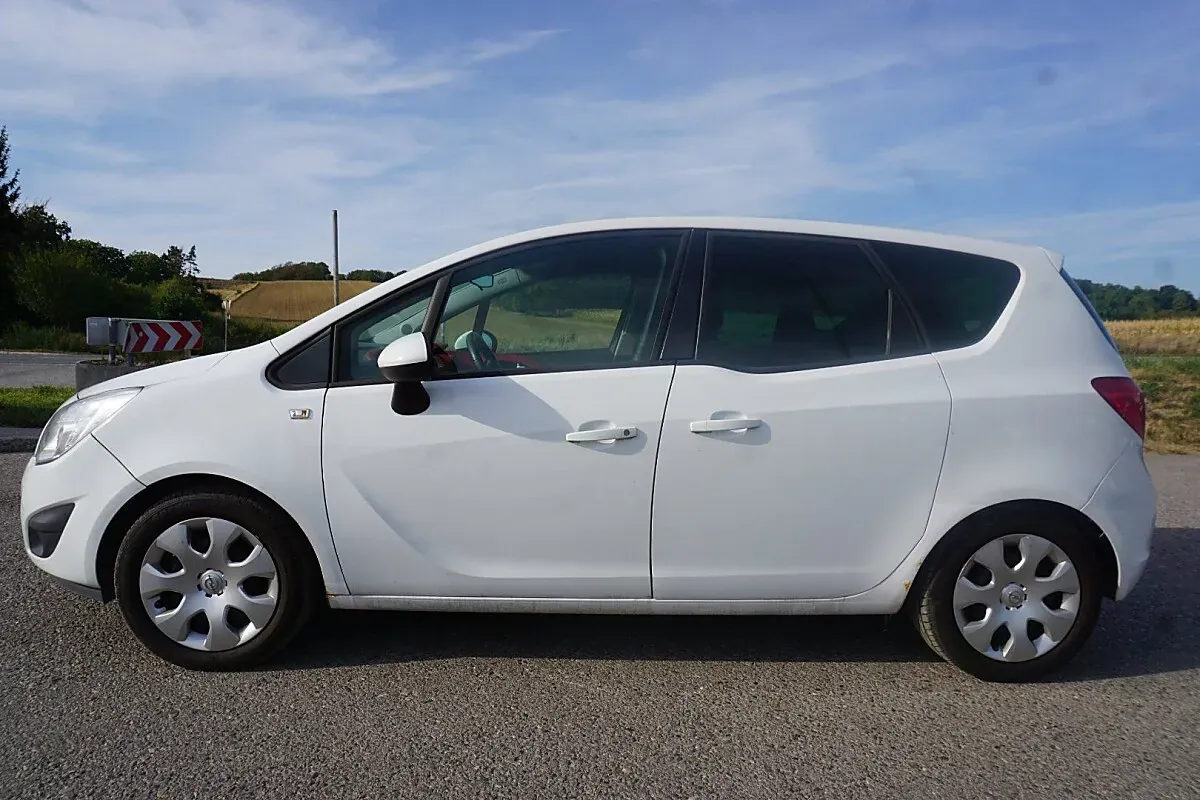 Opel Meriva 2010 photo 3