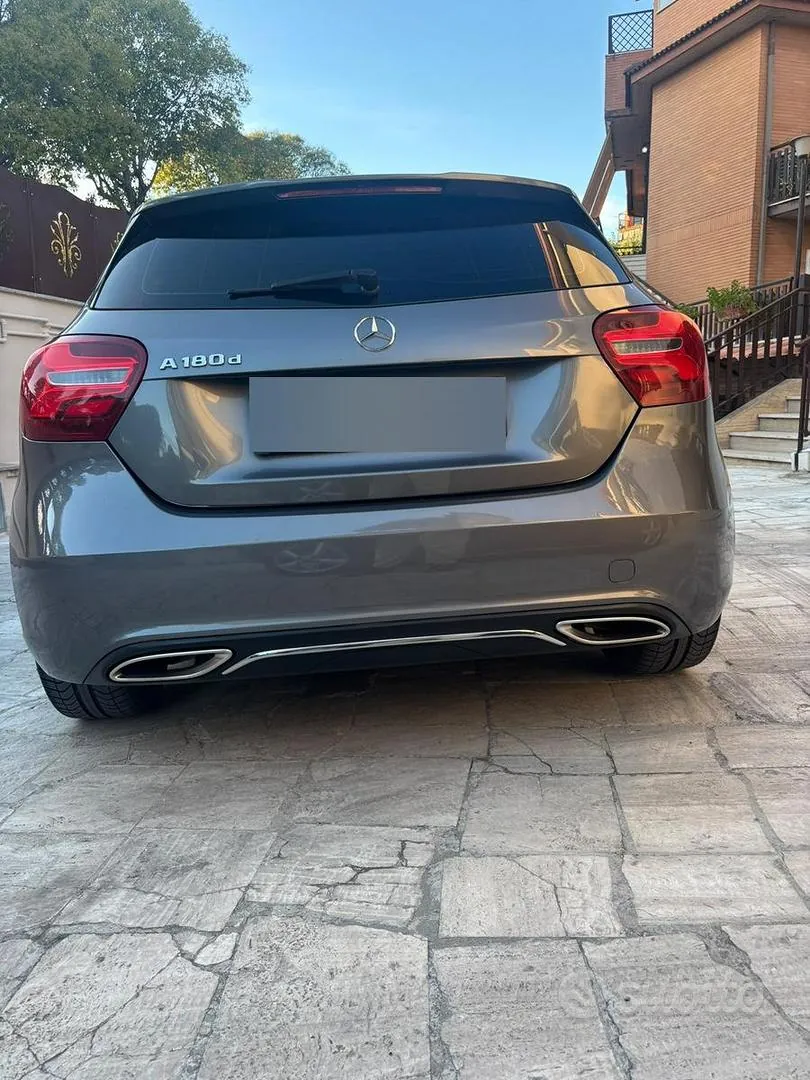Mercedes-Benz A-Class 2017 photo 3