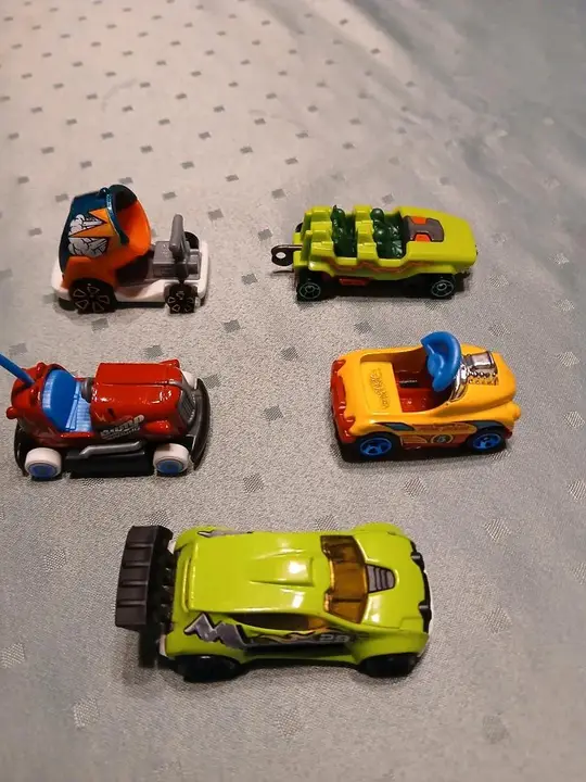 Hot Wheels Autos Mini