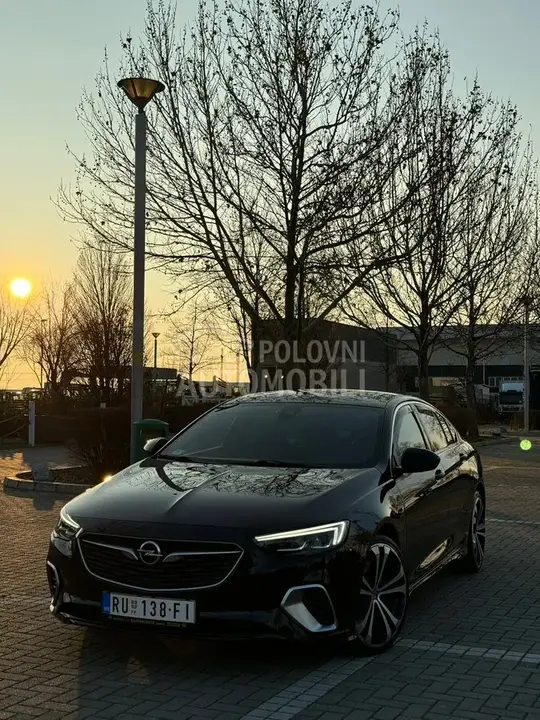 Opel Insignia