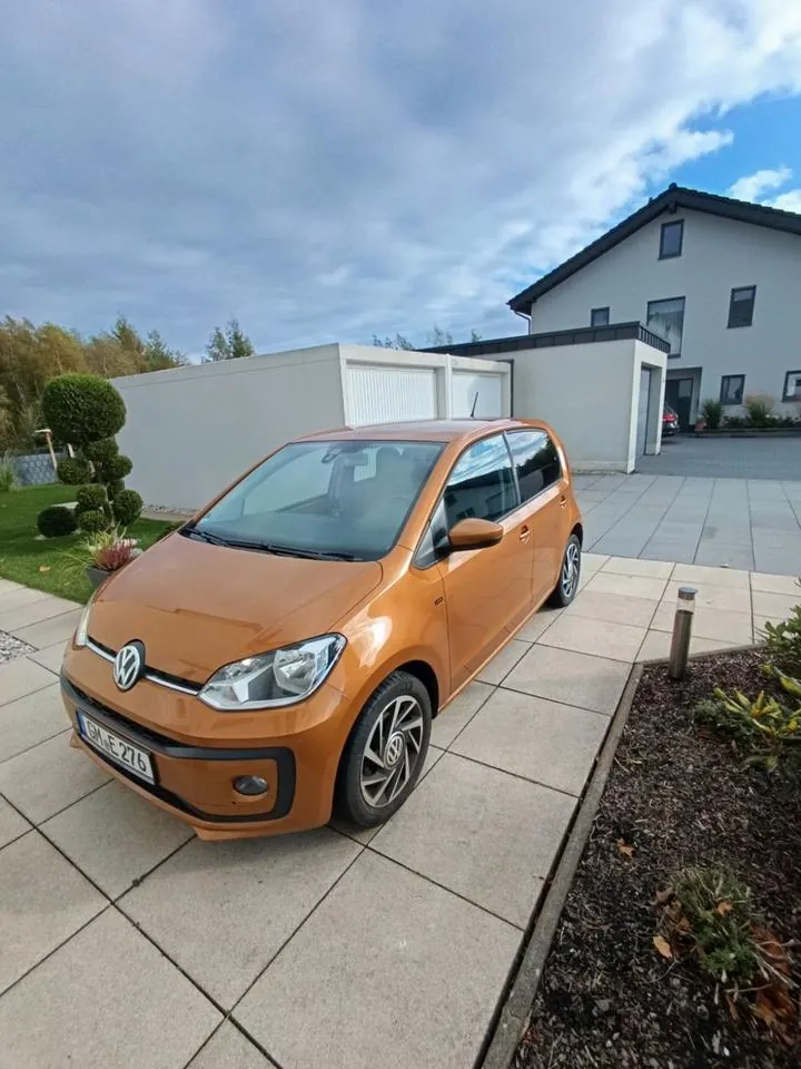 Volkswagen Up