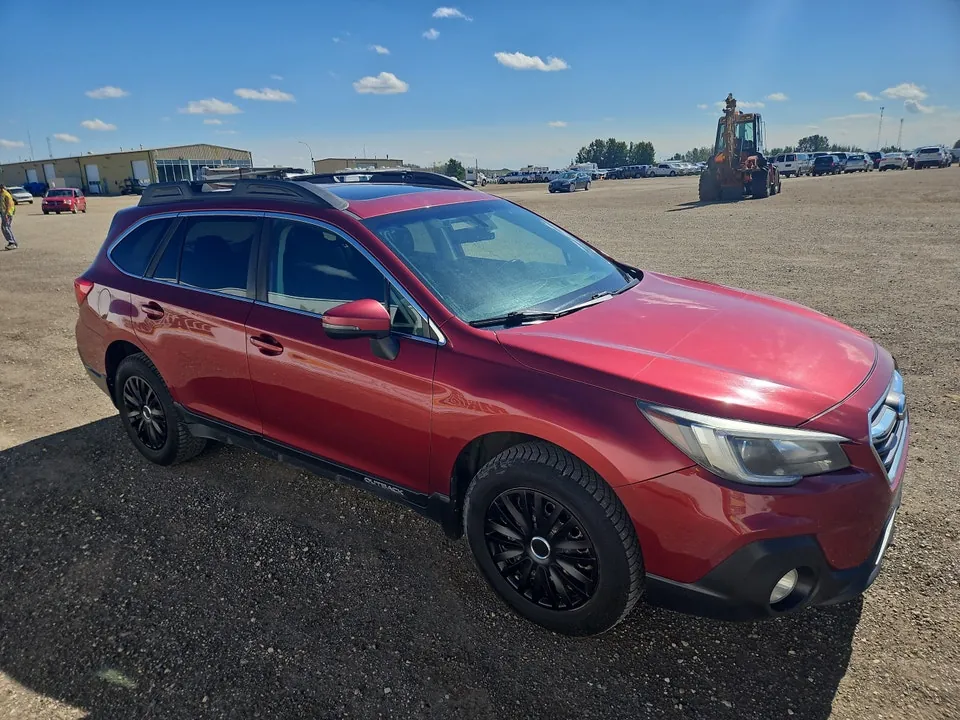 Subaru Outback 2018 photo 2