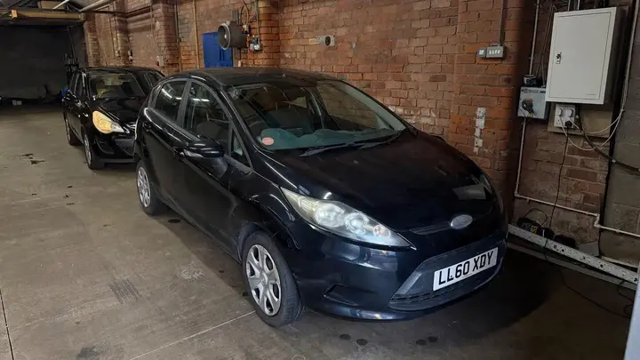 Ford Fiesta 2010 photo 2
