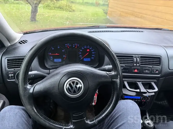 Volkswagen Bora 1999 photo 2