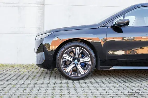 BMW Ix 2022 photo 5