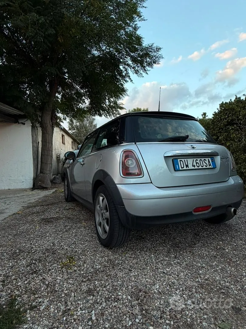 Mini Mini Cooper D R56 2009 photo 3