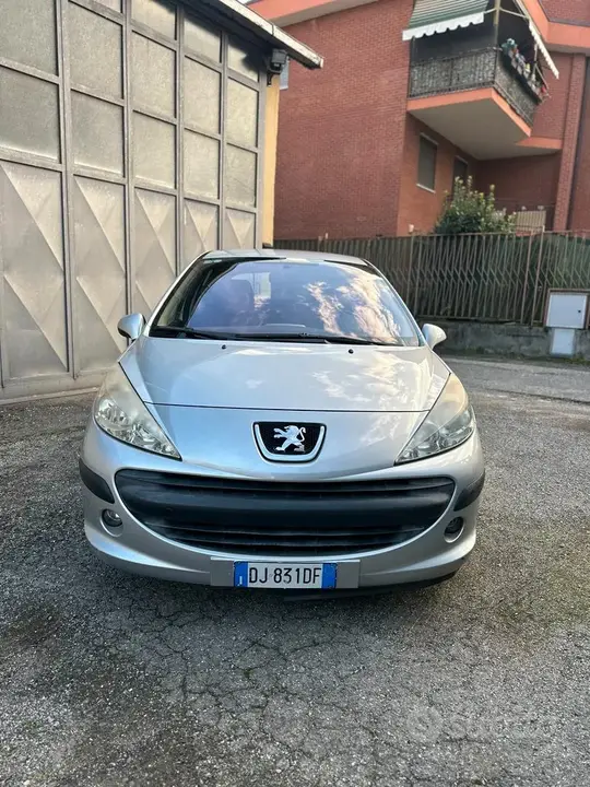 Peugeot 207