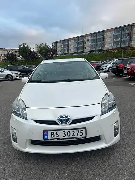 Toyota Prius 2011 photo 2