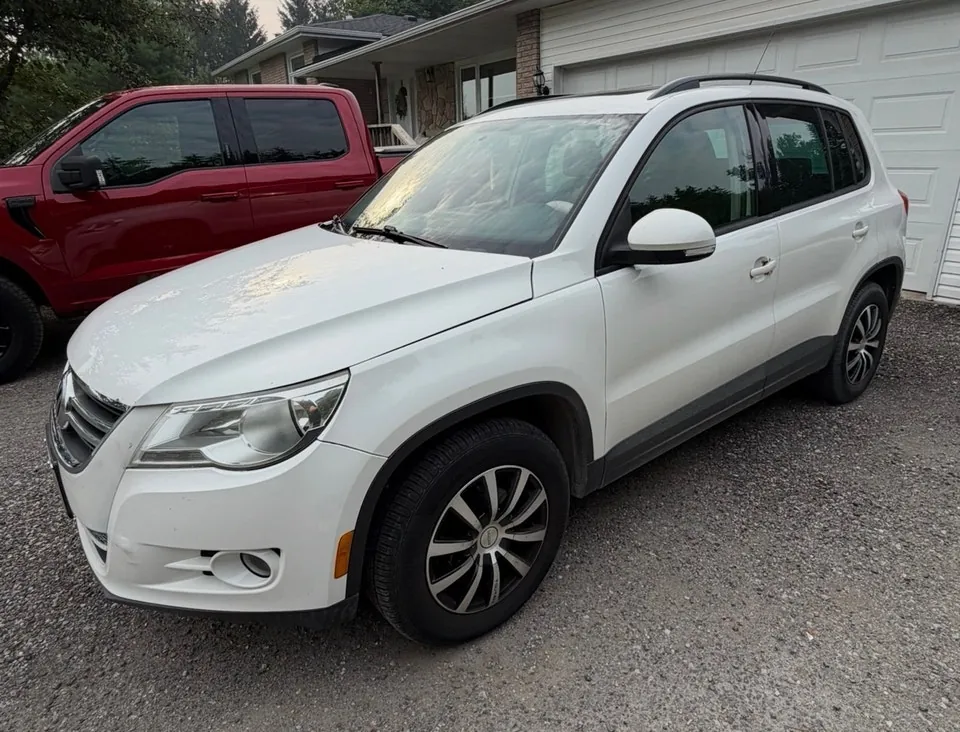 Volkswagen Tiguan 2011 photo 3
