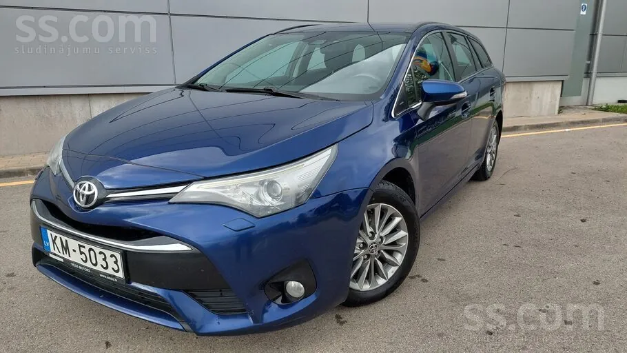 Toyota Avensis 2016 photo 2