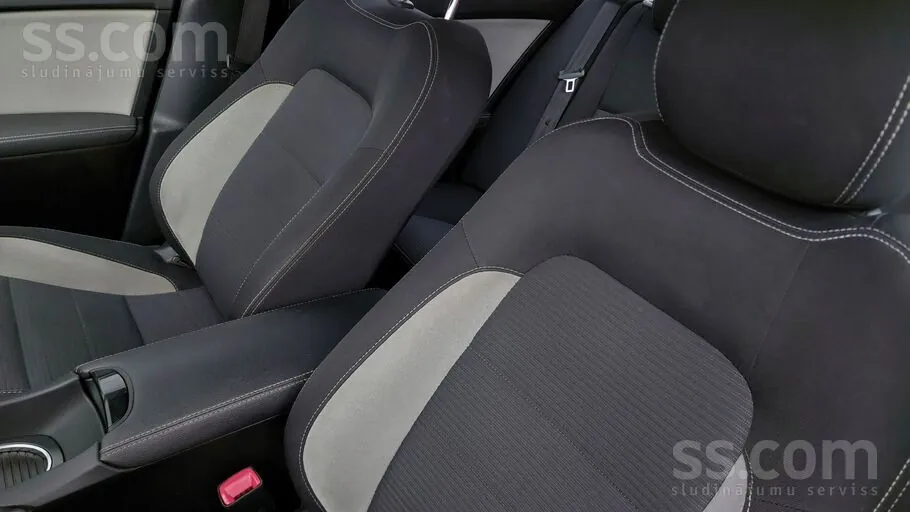 Toyota Avensis 2016 photo 4