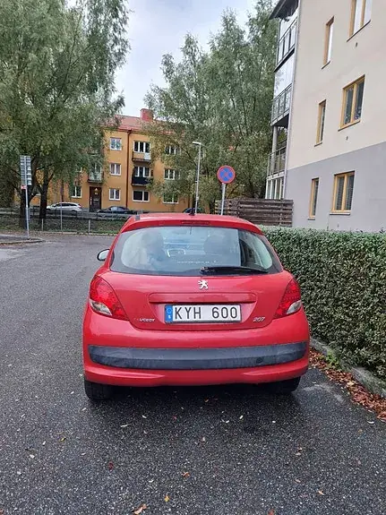 Peugeot 207 2010 photo 3