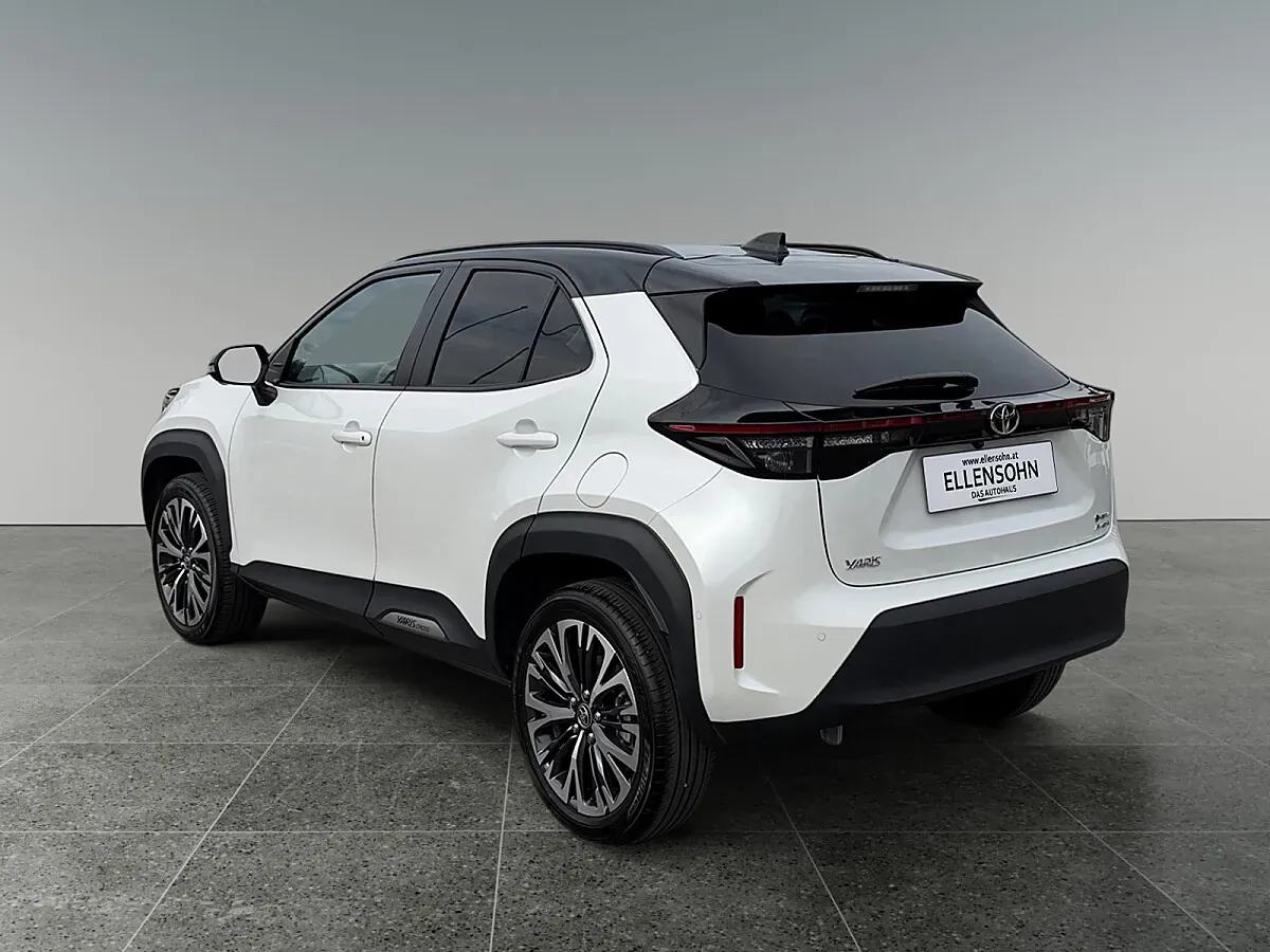 Toyota Yaris Cross 2024 photo 3