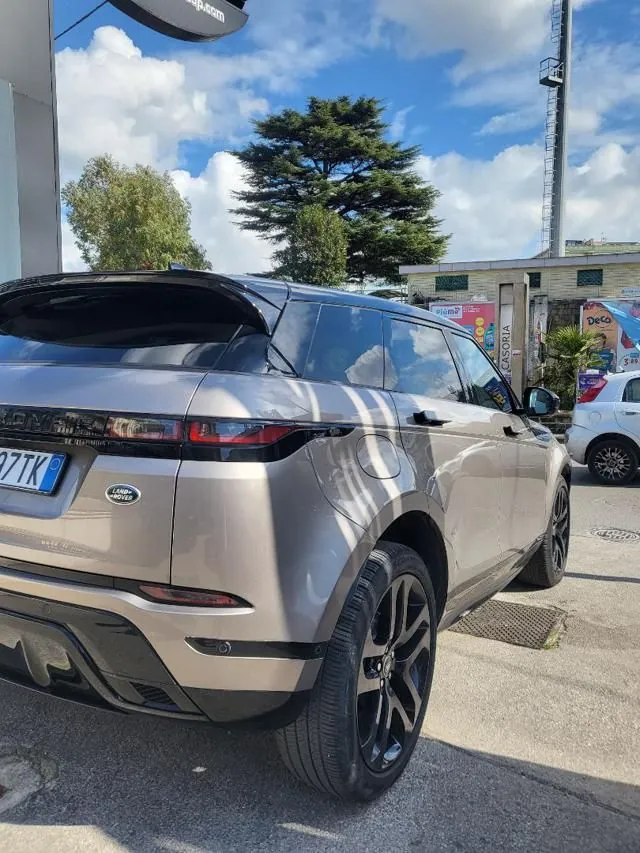Land Rover Range Rover Evoque 2021 photo 2