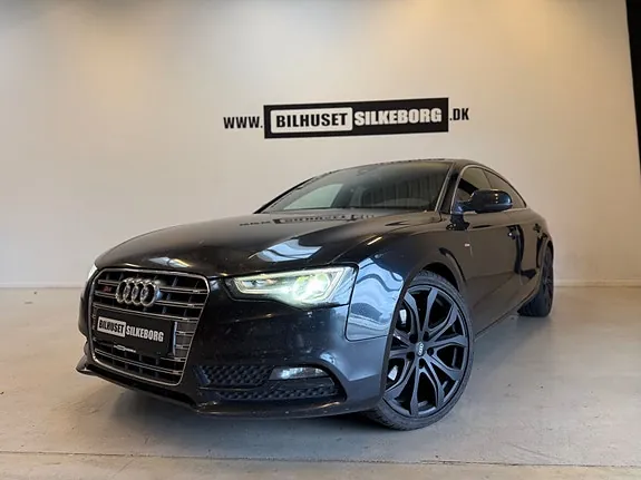 Audi A5 2012 photo 3