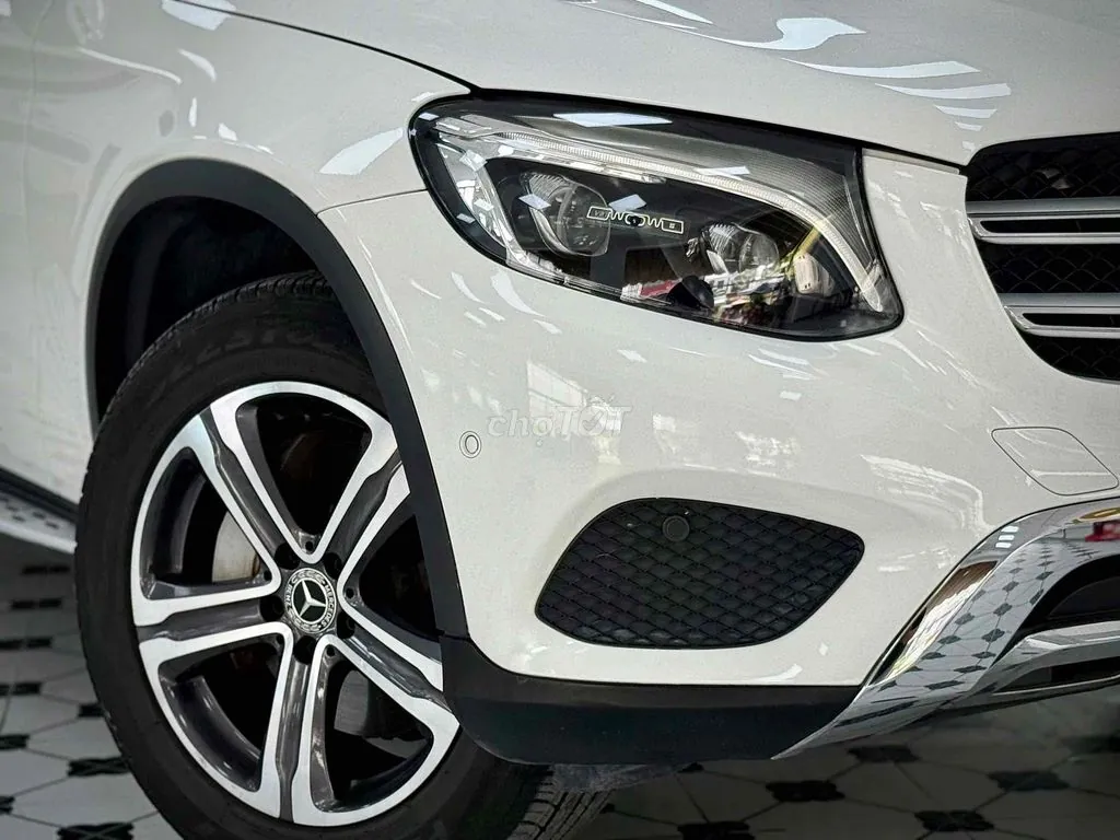Mercedes-Benz Glc 2018 photo 4