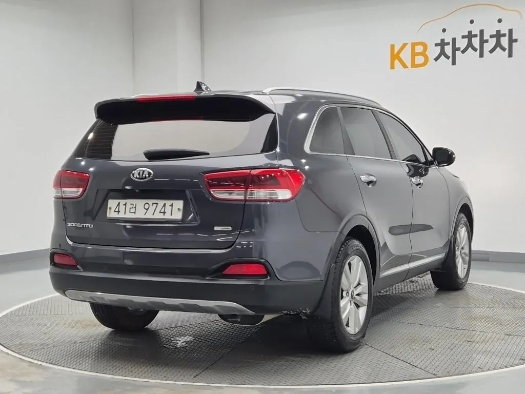 Kia Sorento 2015 photo 3