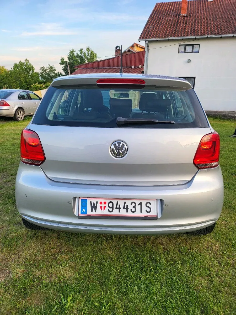 Volkswagen Polo 2011 photo 3