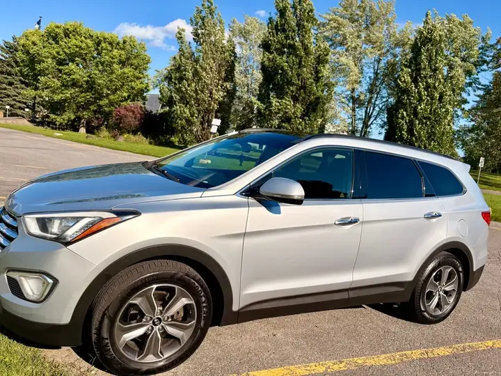 Hyundai Santa Fe 2013 photo 3