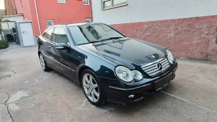 Mercedes-Benz C180
