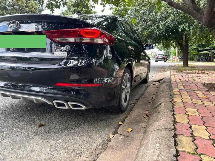 Hyundai Elantra 2019 photo 4