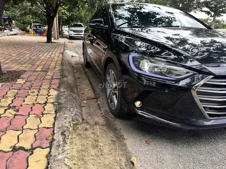 Hyundai Elantra 2019 photo 2