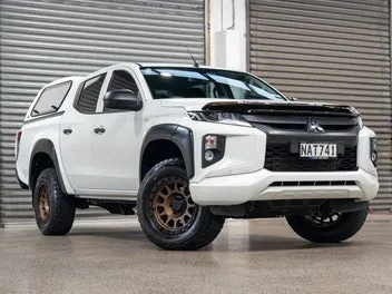 Mitsubishi Triton 2020 photo 2