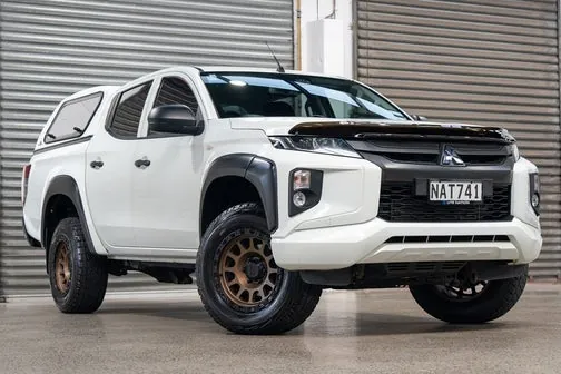 Mitsubishi Triton