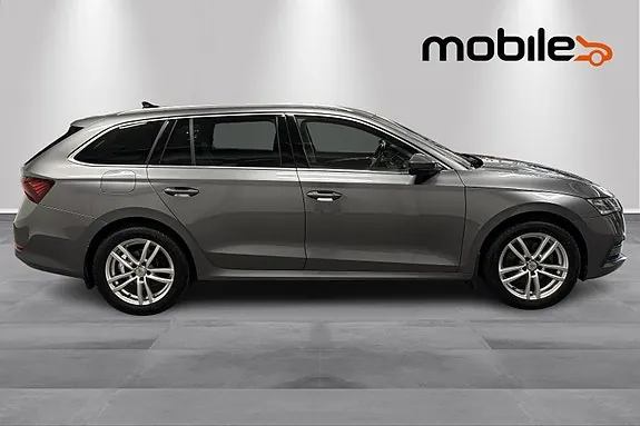 Skoda Octavia 2022 photo 2