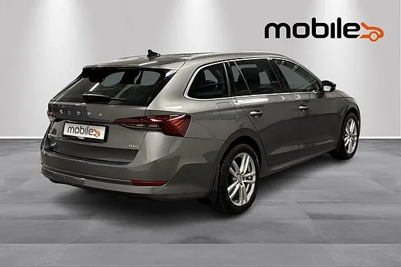 Skoda Octavia 2022 photo 3