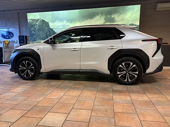 Subaru Solterra 2022 photo 4