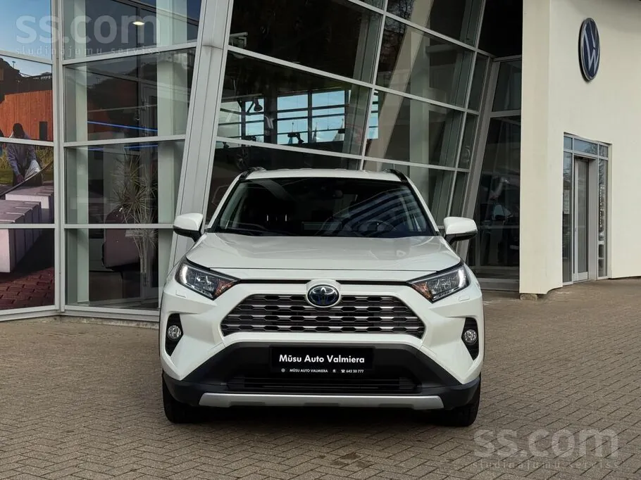 Toyota Rav4 2021 photo 2