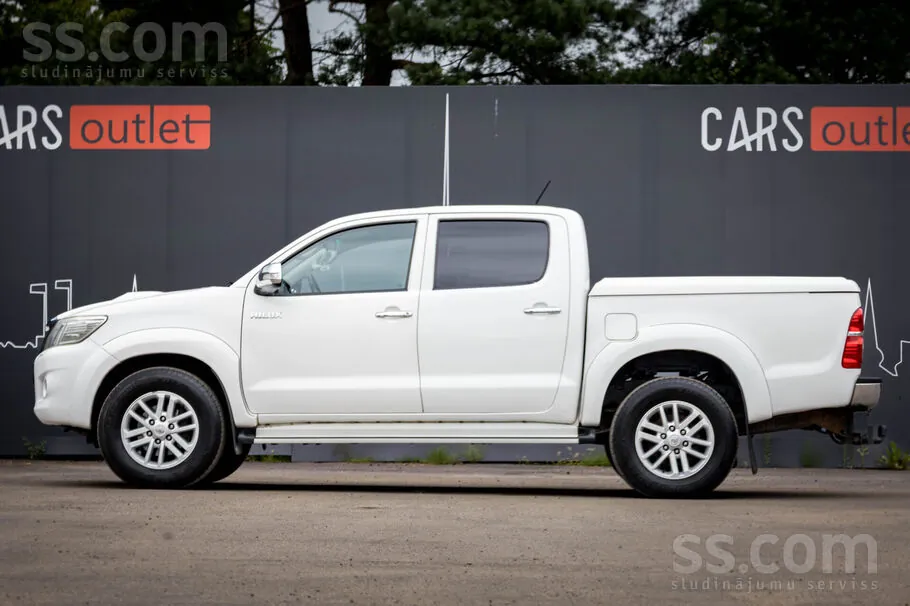 Toyota Hilux 2014 photo 5