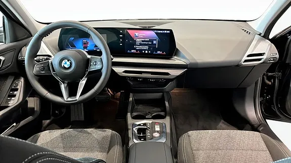 BMW 120 2026 photo 4